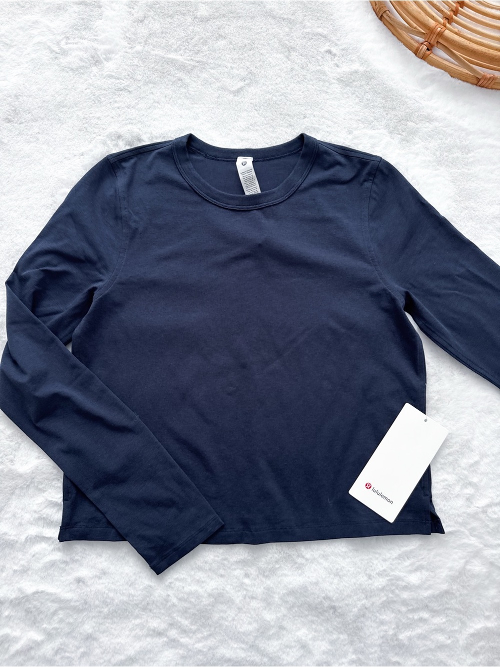 Lululemon Classic Fit Cotton Blend Long Sleeve Top Navy Blue NWT - Picture 5 of 13